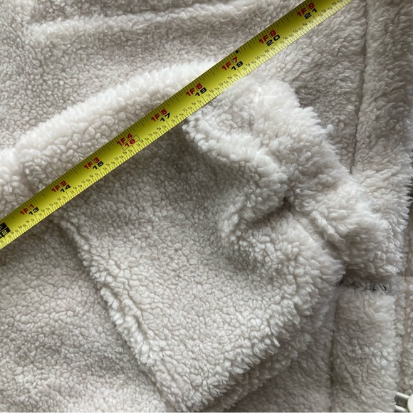 Lululemon Cinchable Fleece Zip-Up Teddy Outdoor Jacket White Opal Sz 10 LW3FBIS - Picture 11 of 11